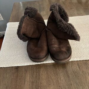 Bailey Button UGGs